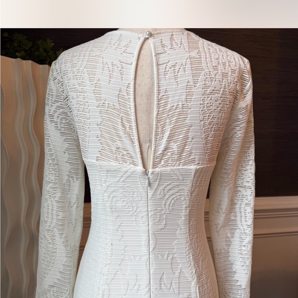 Cache White Long Sleeve Dress - Picture 5 of 6